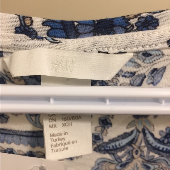 NWT H&M floral tie shirt - Picture 3 of 6